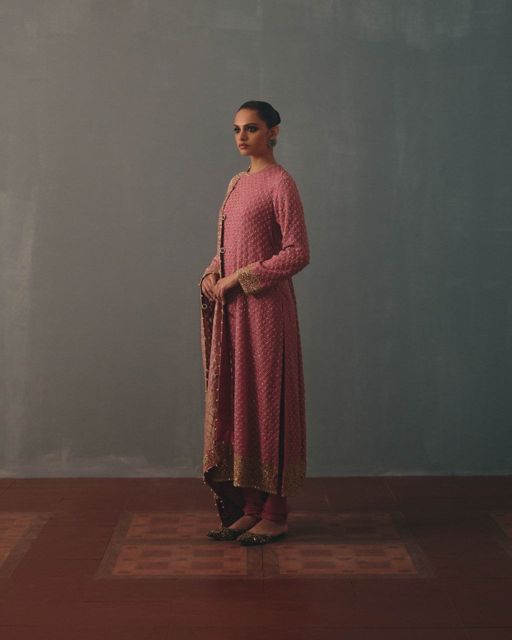 Mauve Hand Embroidered Star Kurta Set