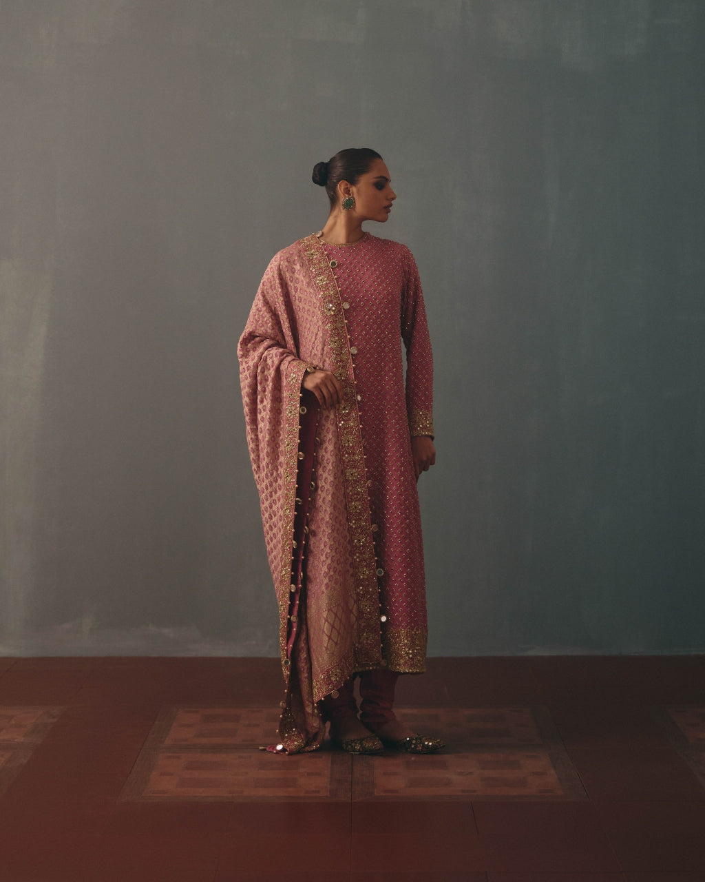 Mauve Hand Embroidered Star Kurta Set