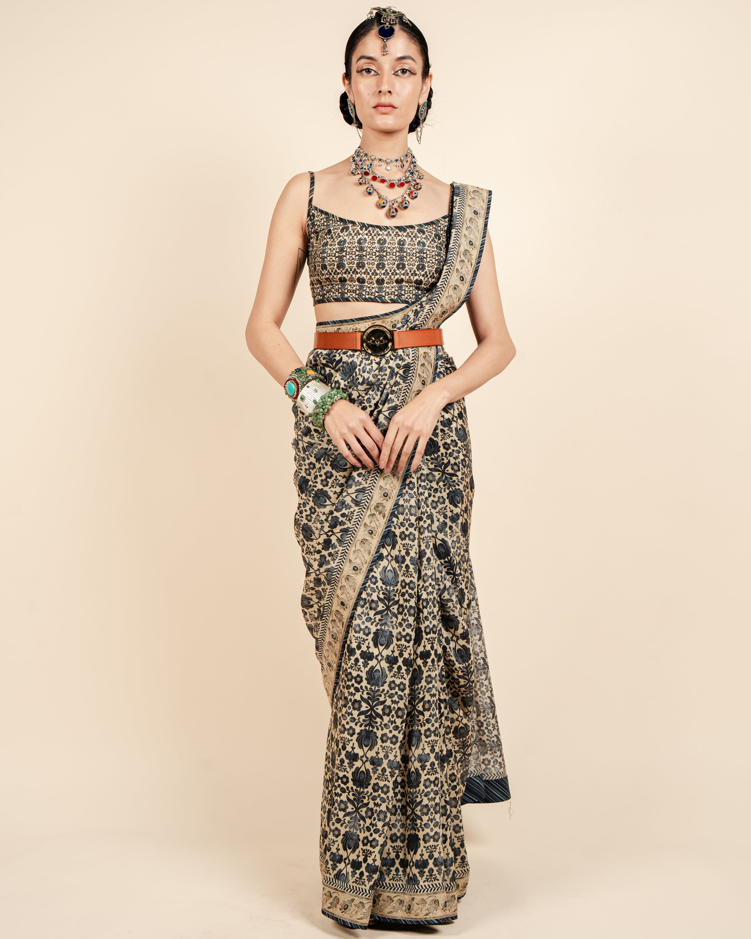 Crème Ivory - Blue Printed Sari Set