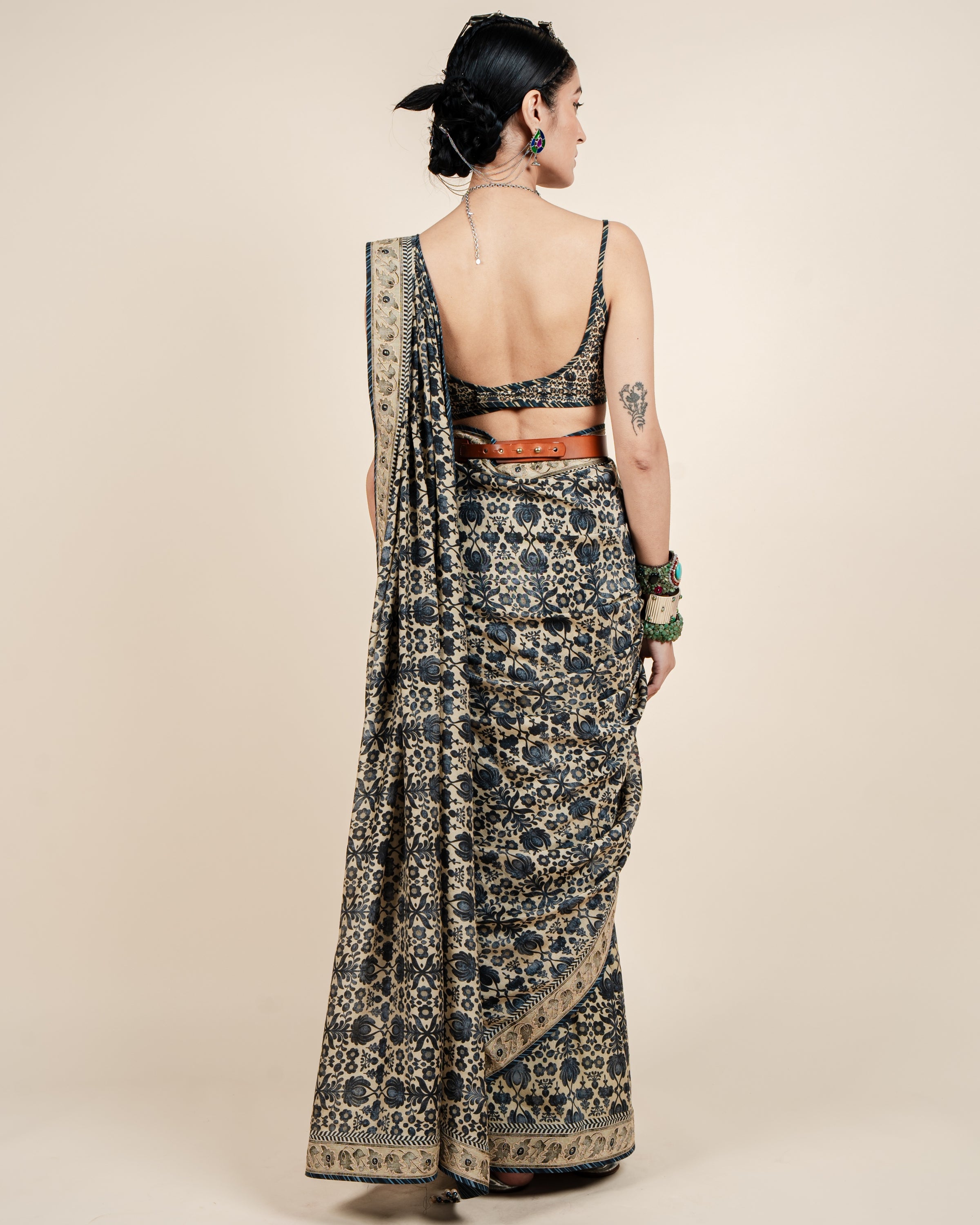 Crème Ivory - Blue Printed Sari Set