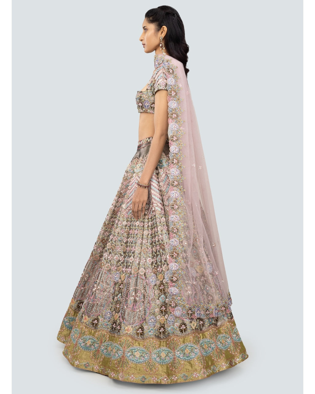 Layla Ebony Embellished Lehenga Set | Aisha Rao – KYNAH