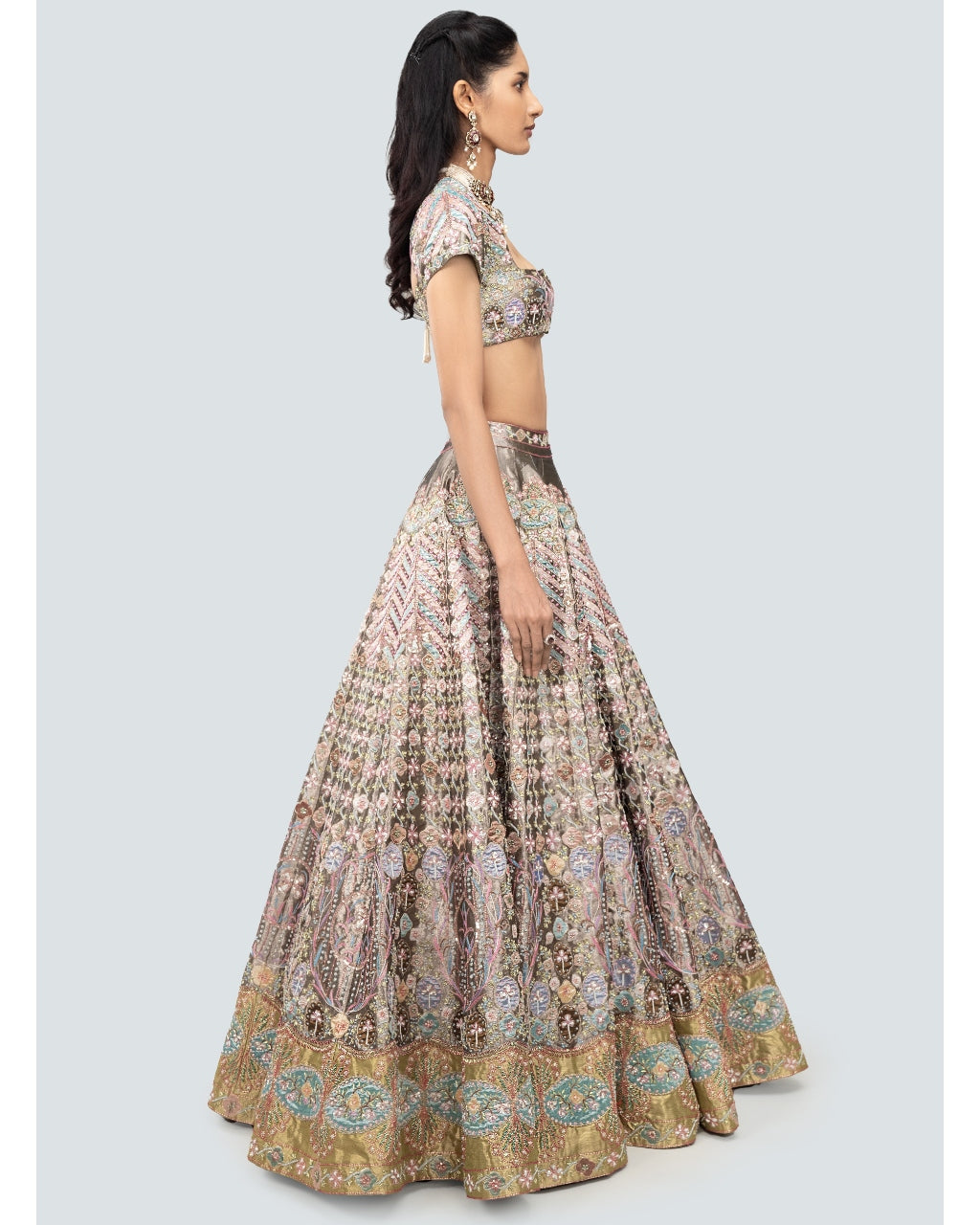 Layla Ebony Embellished Lehenga Set | Aisha Rao – KYNAH