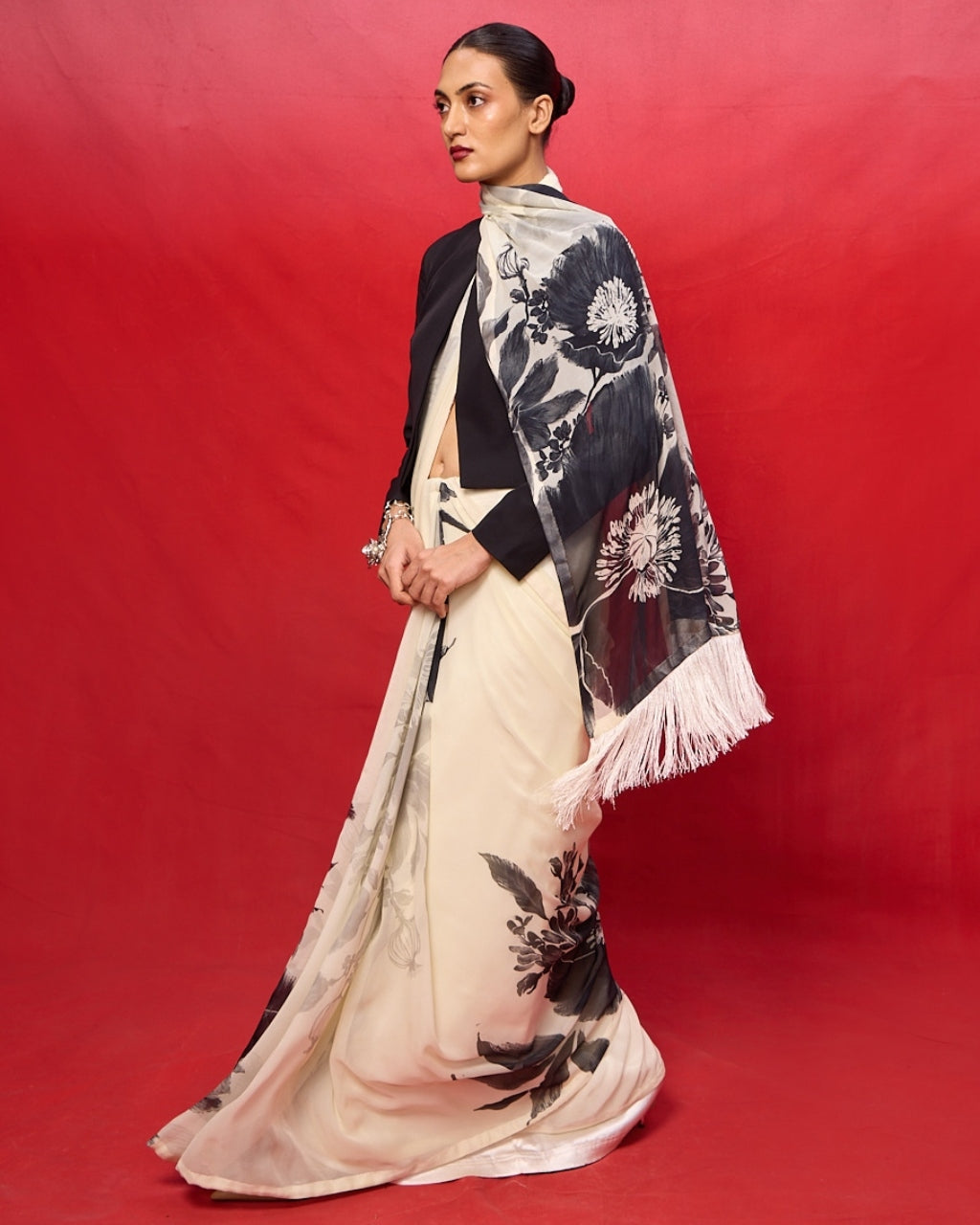 Handwoven Black White Georgette Digital Print Sari