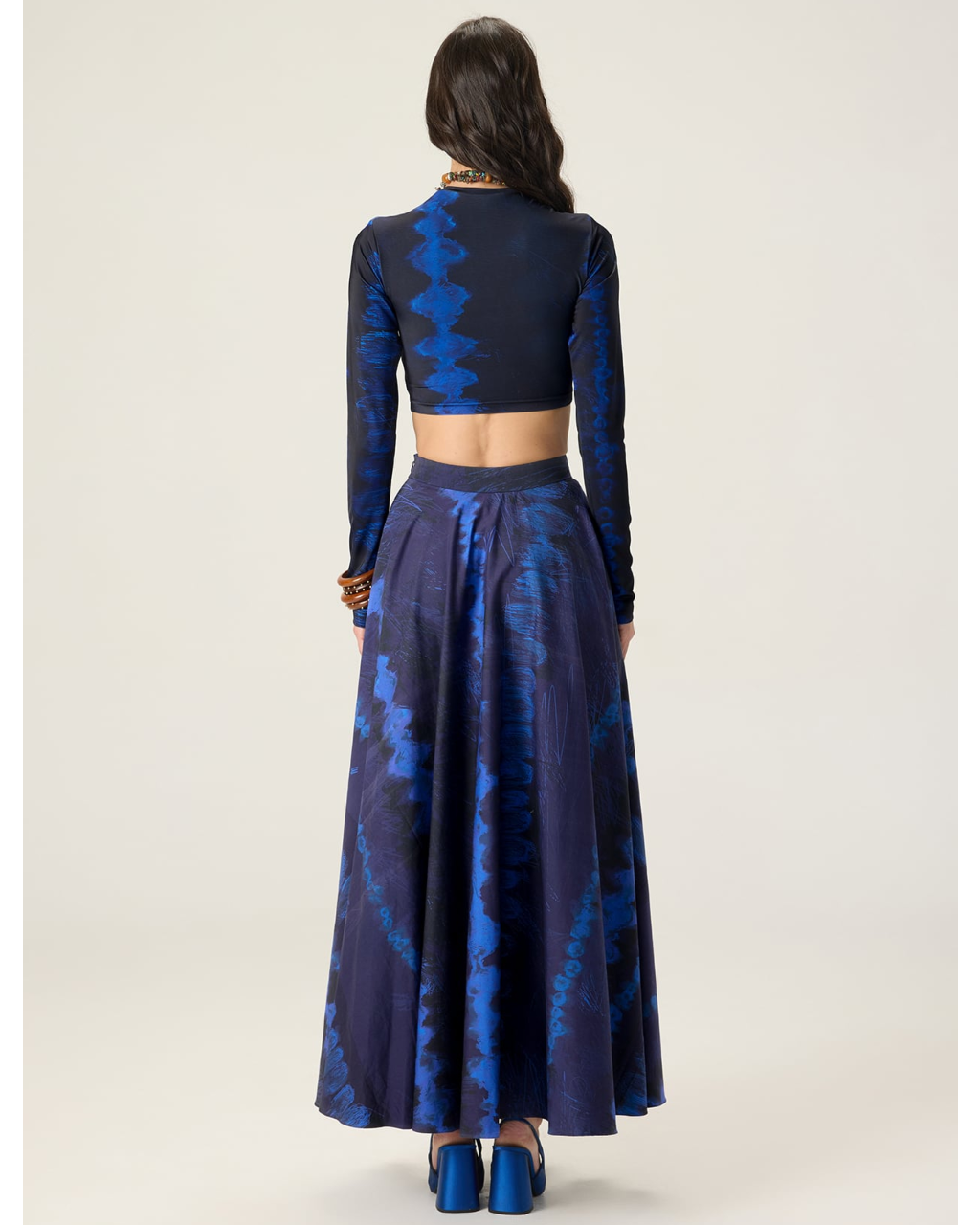 Gigi blouse and dracy skirt