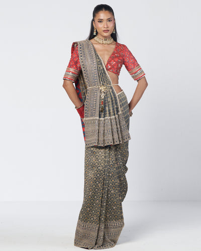 Ayesha Embroidered Sari Set