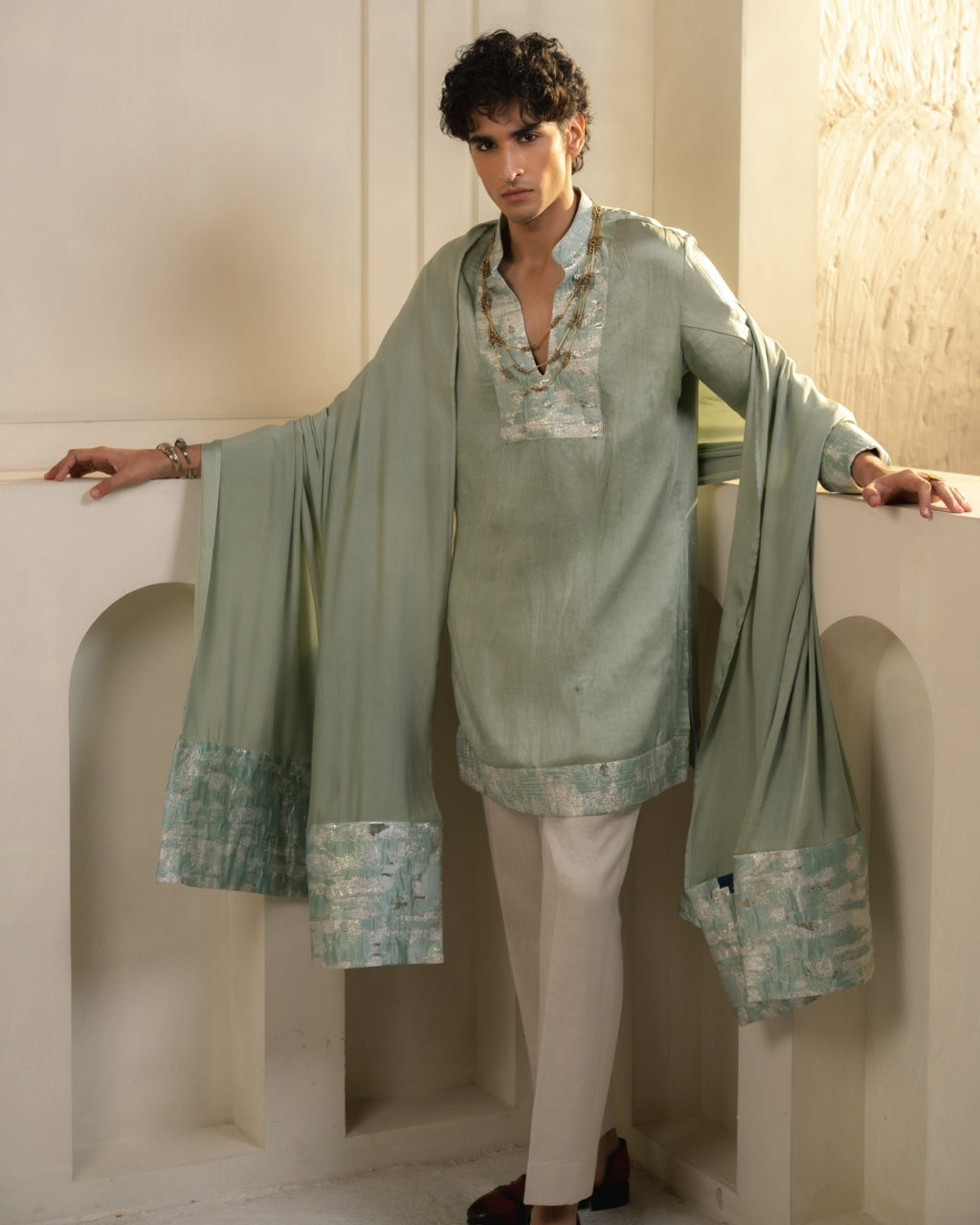 Caravan Kurta Set