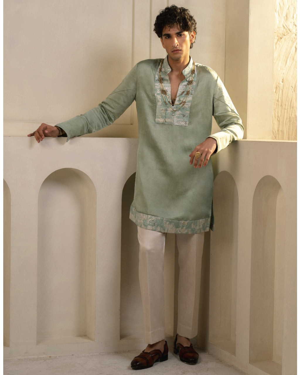 Caravan Kurta Set