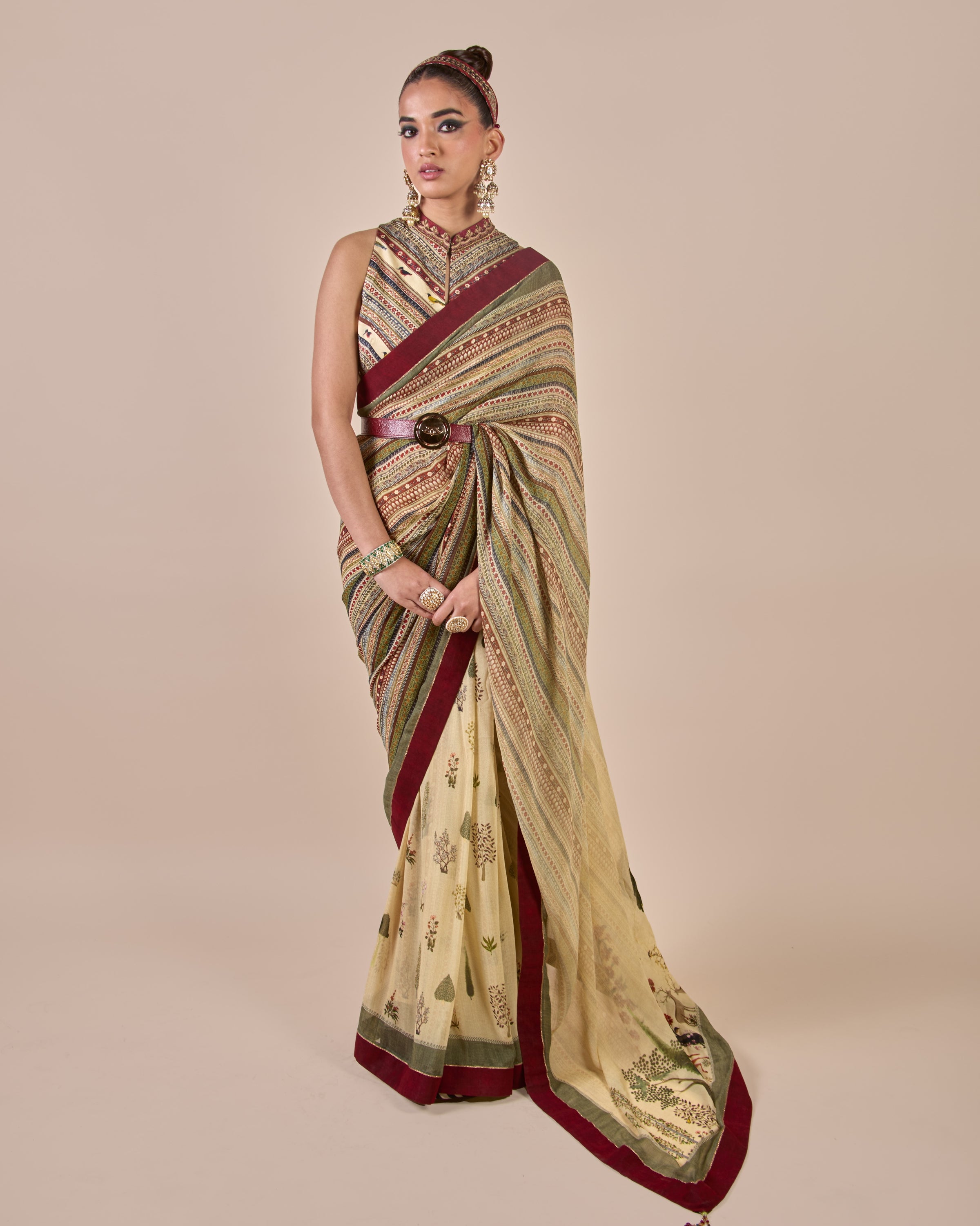 Crème Ivory - Multi Hued Sari Set