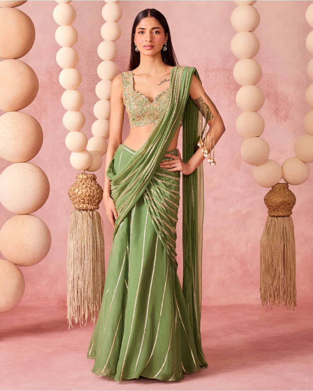 Naira Sari Set