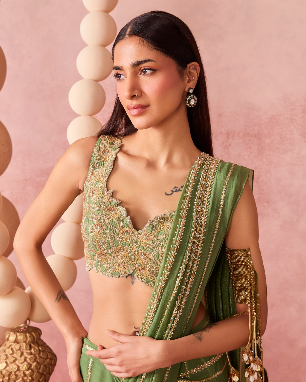 Naira Sari Set
