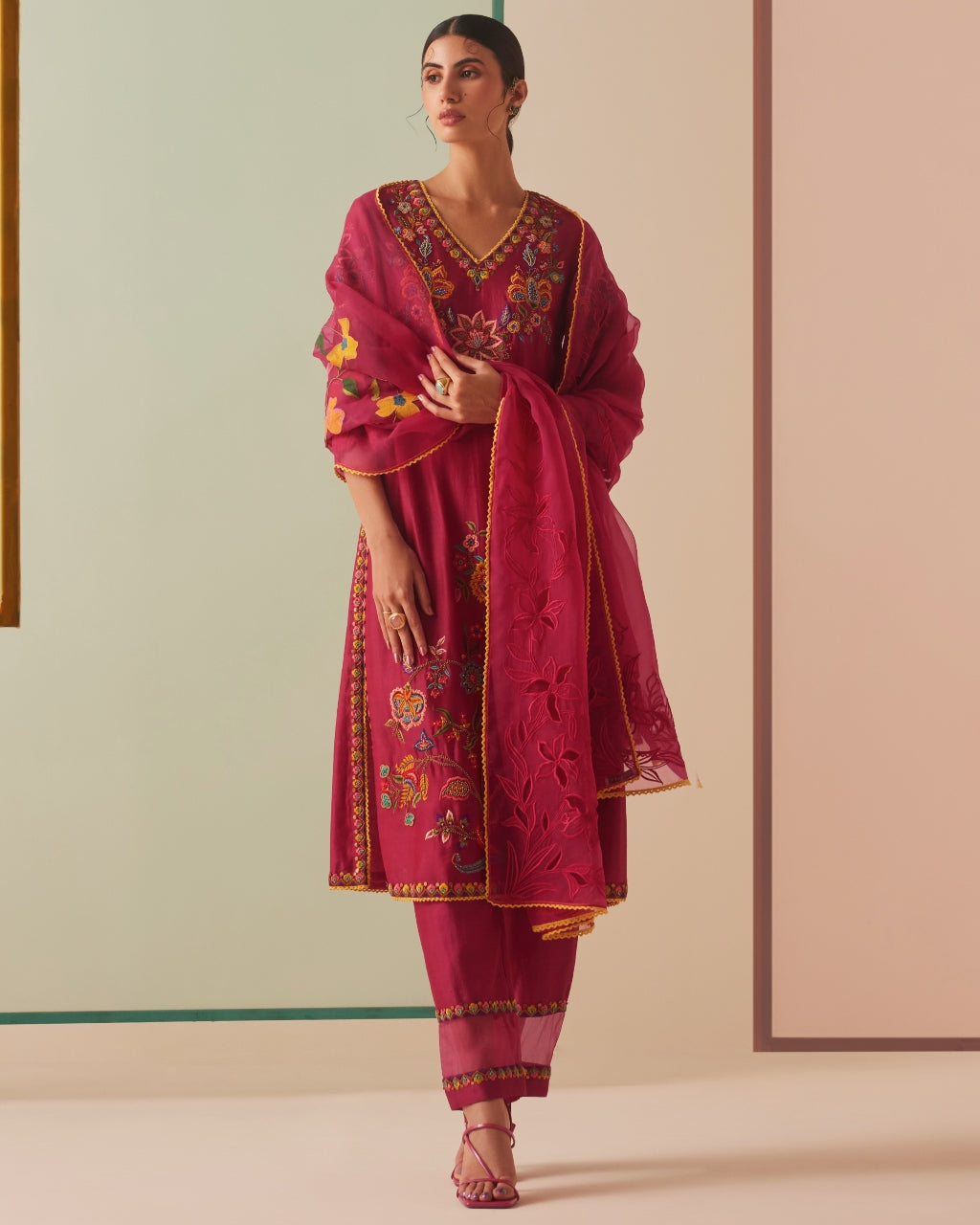 Fuchsia Chanderi Threadwork Kurta Set