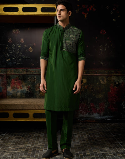 Green Embroidered Kurta & Pants Set