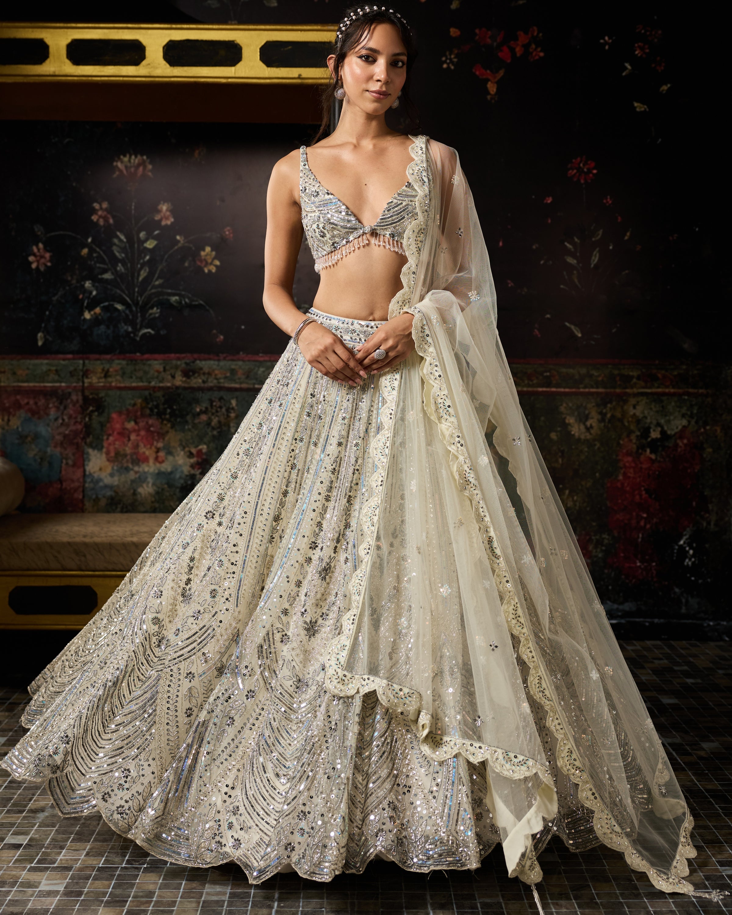 Indian Celebrity Reception Engagement Dress Replica Dresses Of Bollywood Celebrities Ivory Fully Embroidered Scallop Lehenga Set DiyaRajvvir KYNAH Indian Celebrity Reception Engagement Dress Replica Dresses Of Bollywood Celebrities Ivory Fully Embroidered Scallop Lehenga Set DiyaRajvvir KYNAH