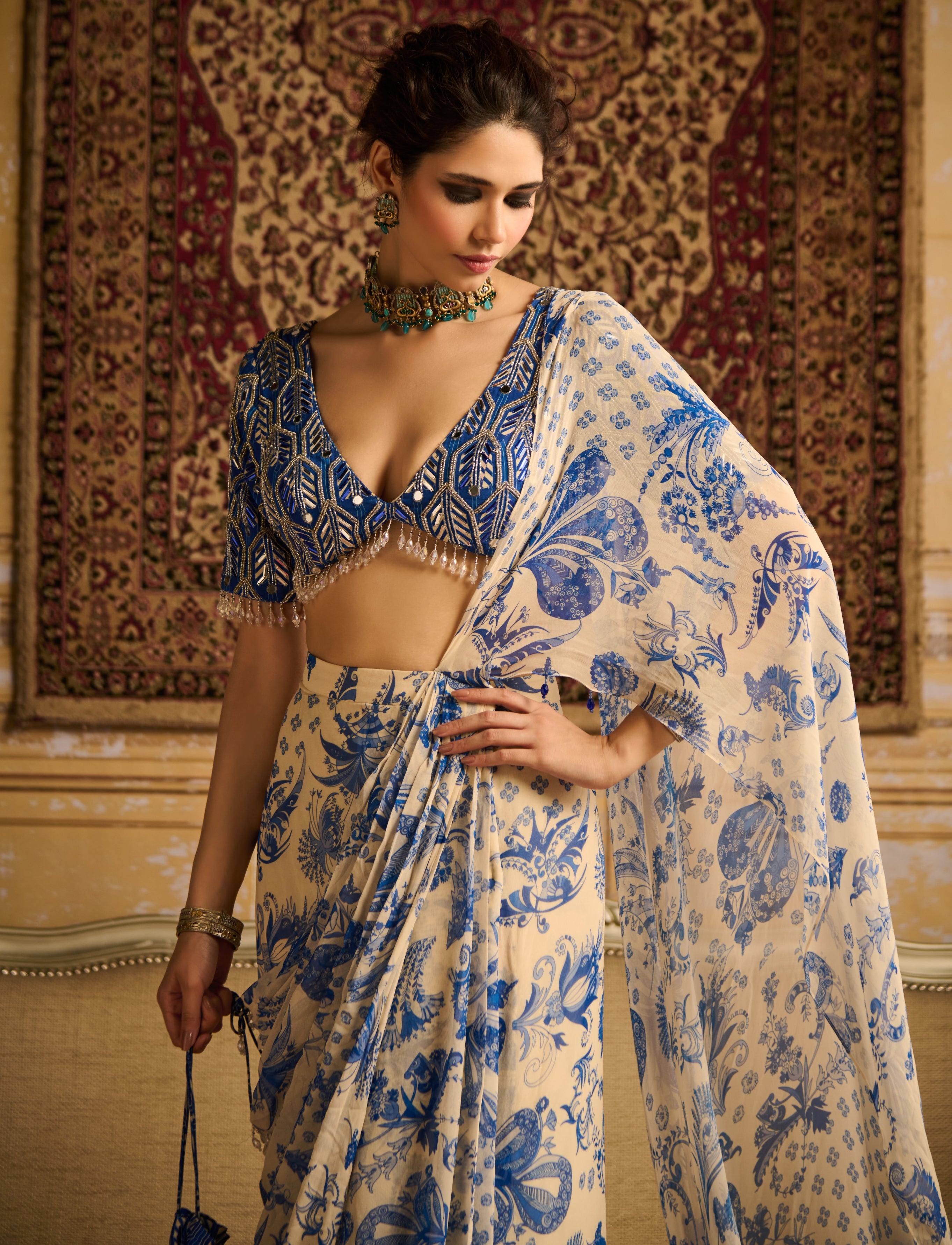 Blue Print Highlighted Blouse And Sari Set