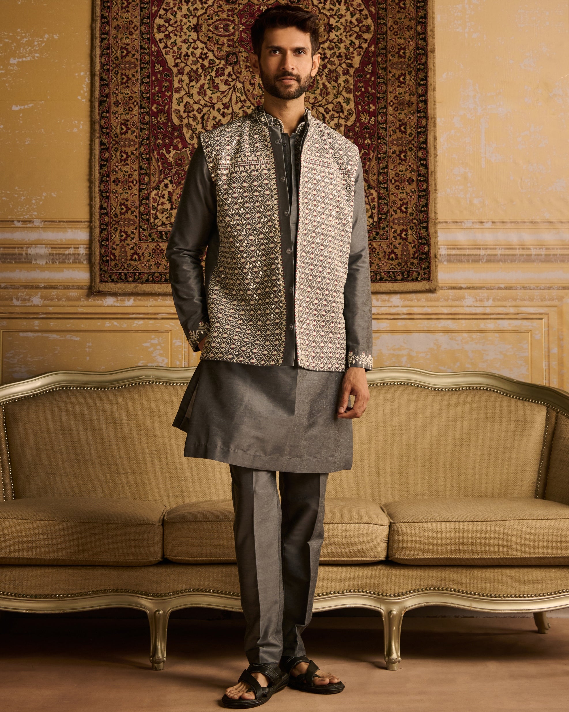 Grey With White Floral Geometric Embroidered Kurta With Grey Pants