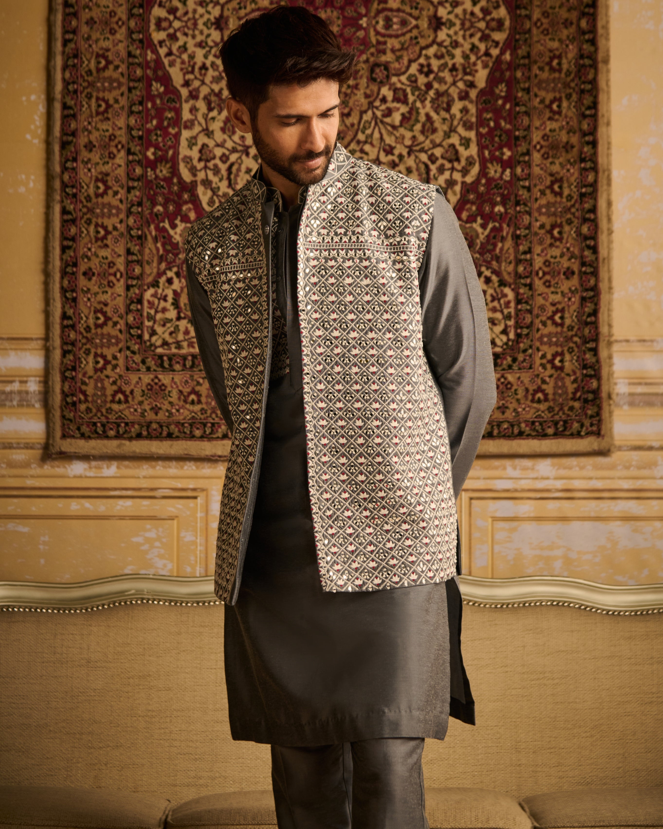 Grey With White Floral Geometric Embroidered Kurta With Grey Pants