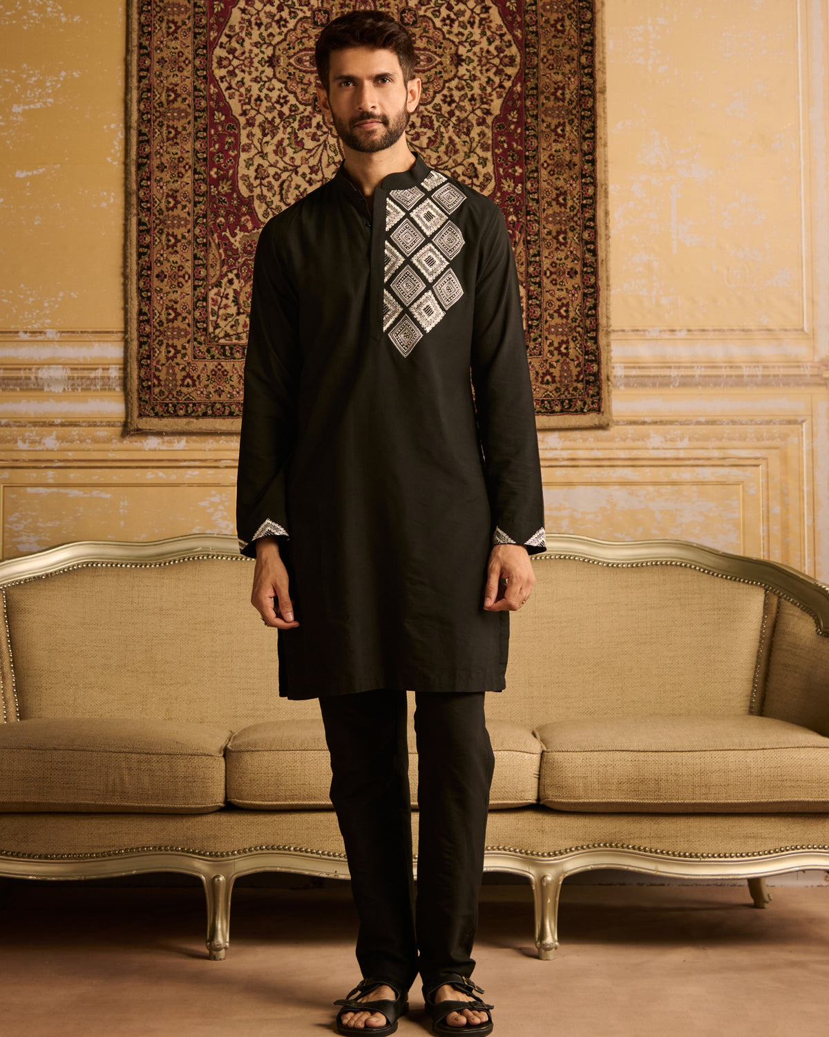 Black With White Diamond Embroidered Kurta With Black Pants