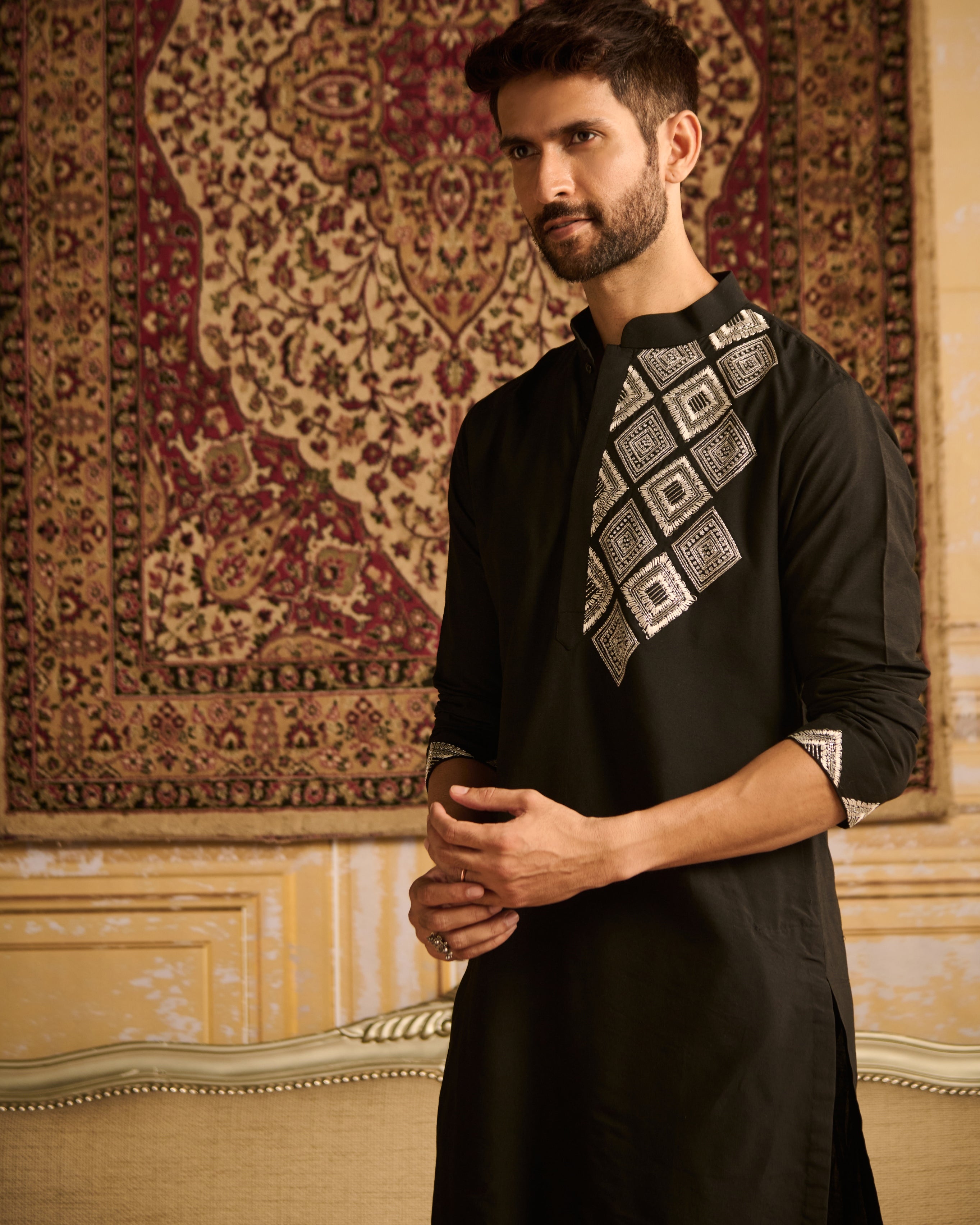 Black With White Diamond Embroidered Kurta With Black Pants