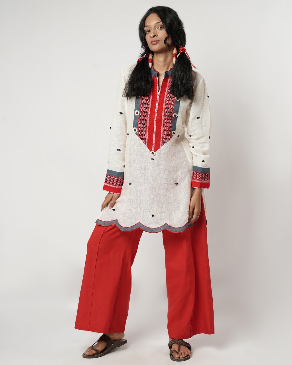 Naga-Yoke Dot Kurta Set