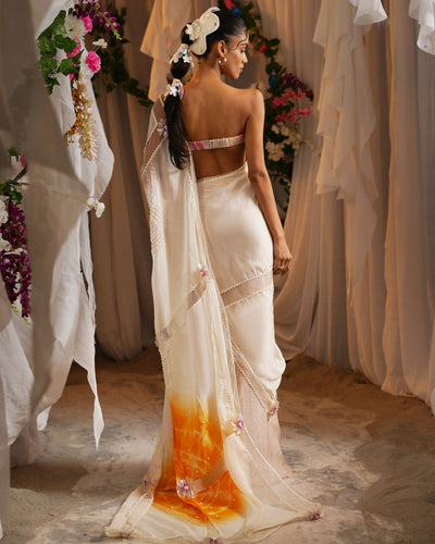 Floret Print Concept Sari With Floret Scalloped Bustier