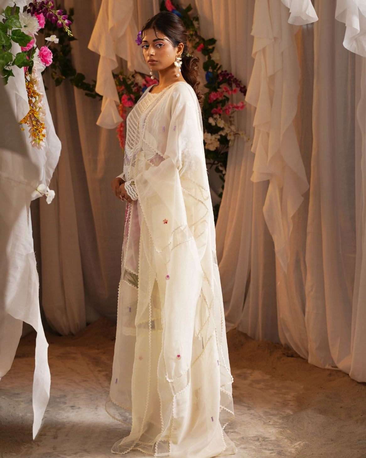 Vally Print Kaftan Kurta With Scalloped Border Cropped Pants