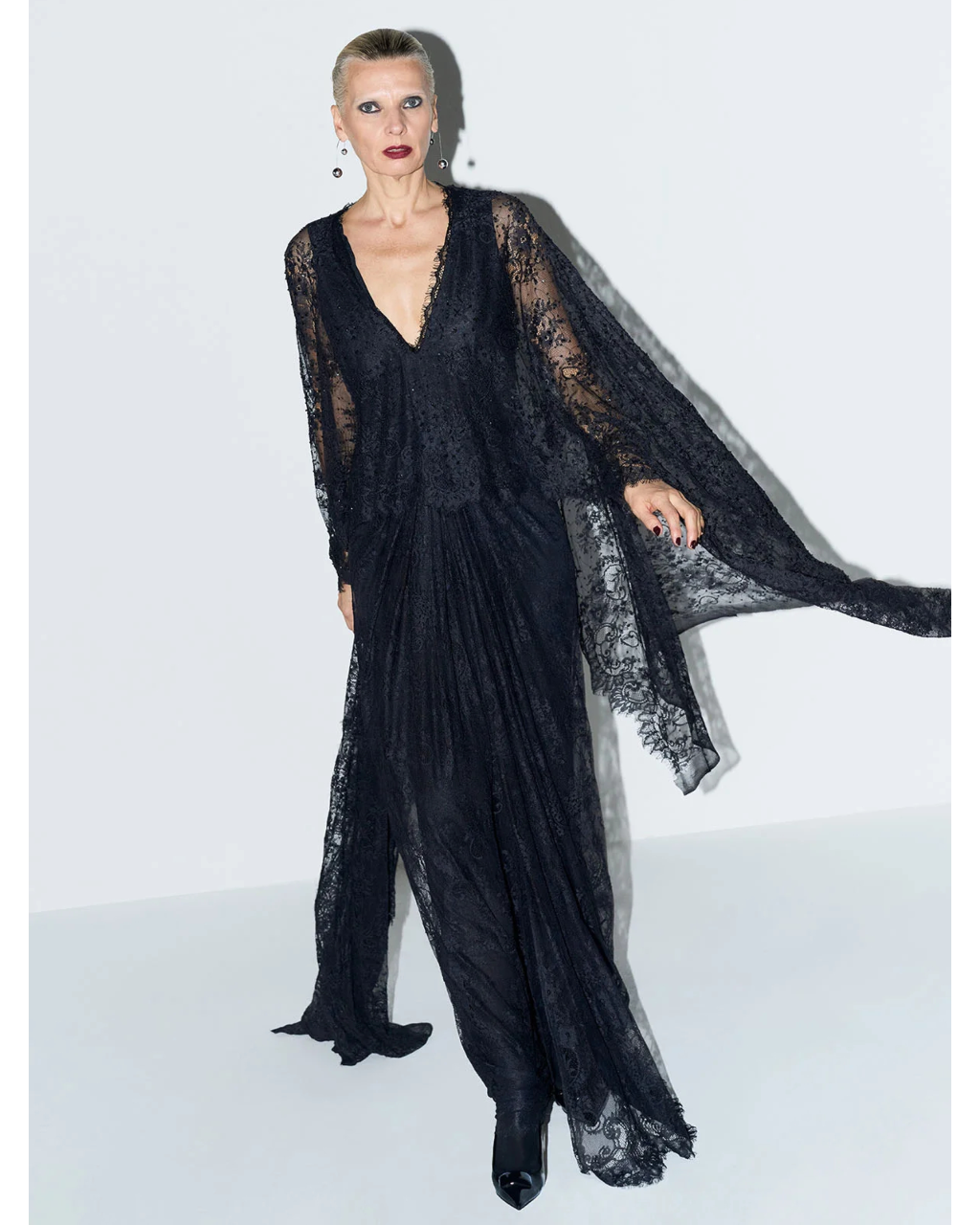 Juan 2.0 Black Chantilly Dress