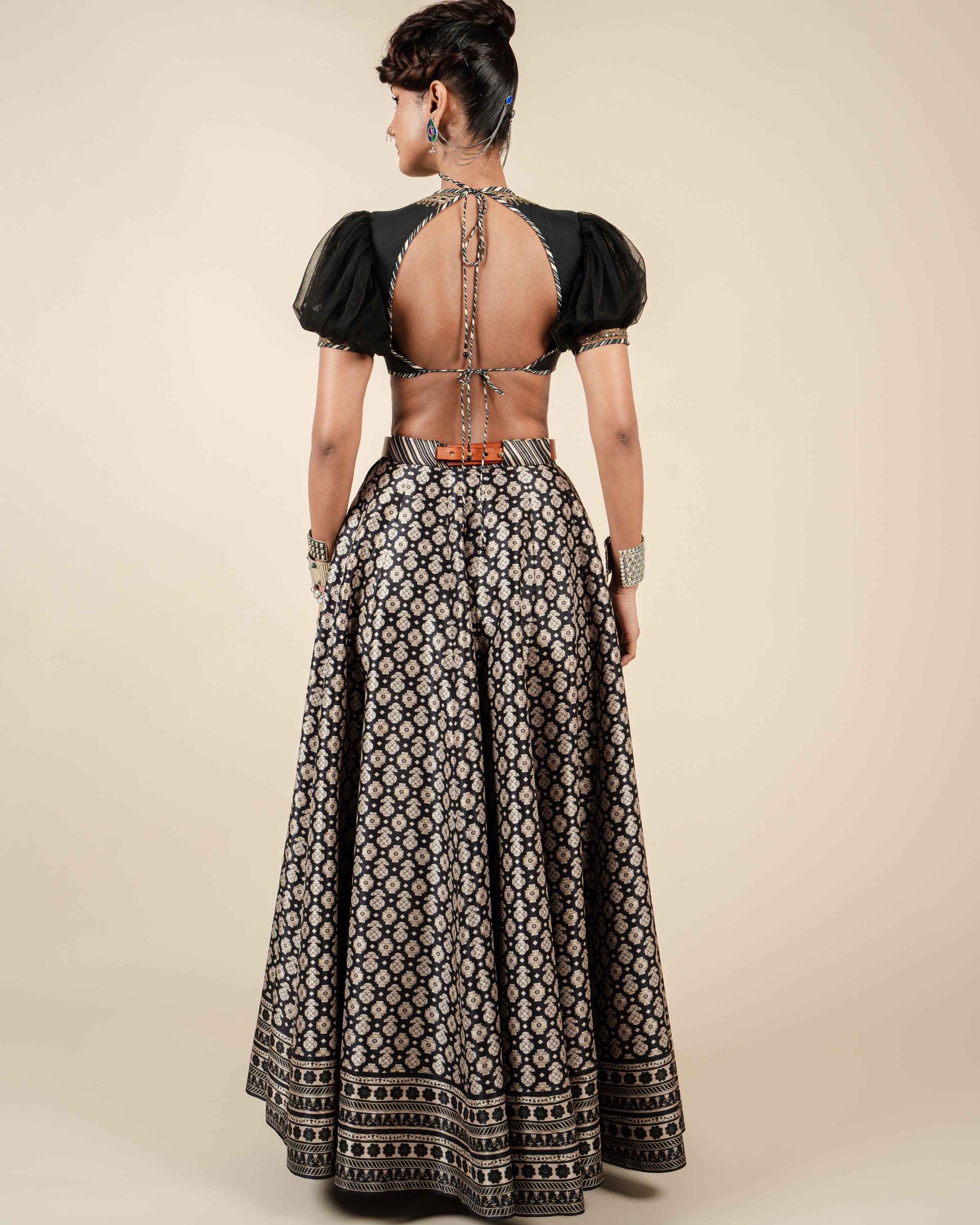 Almond Ivory - Black Skirt Set