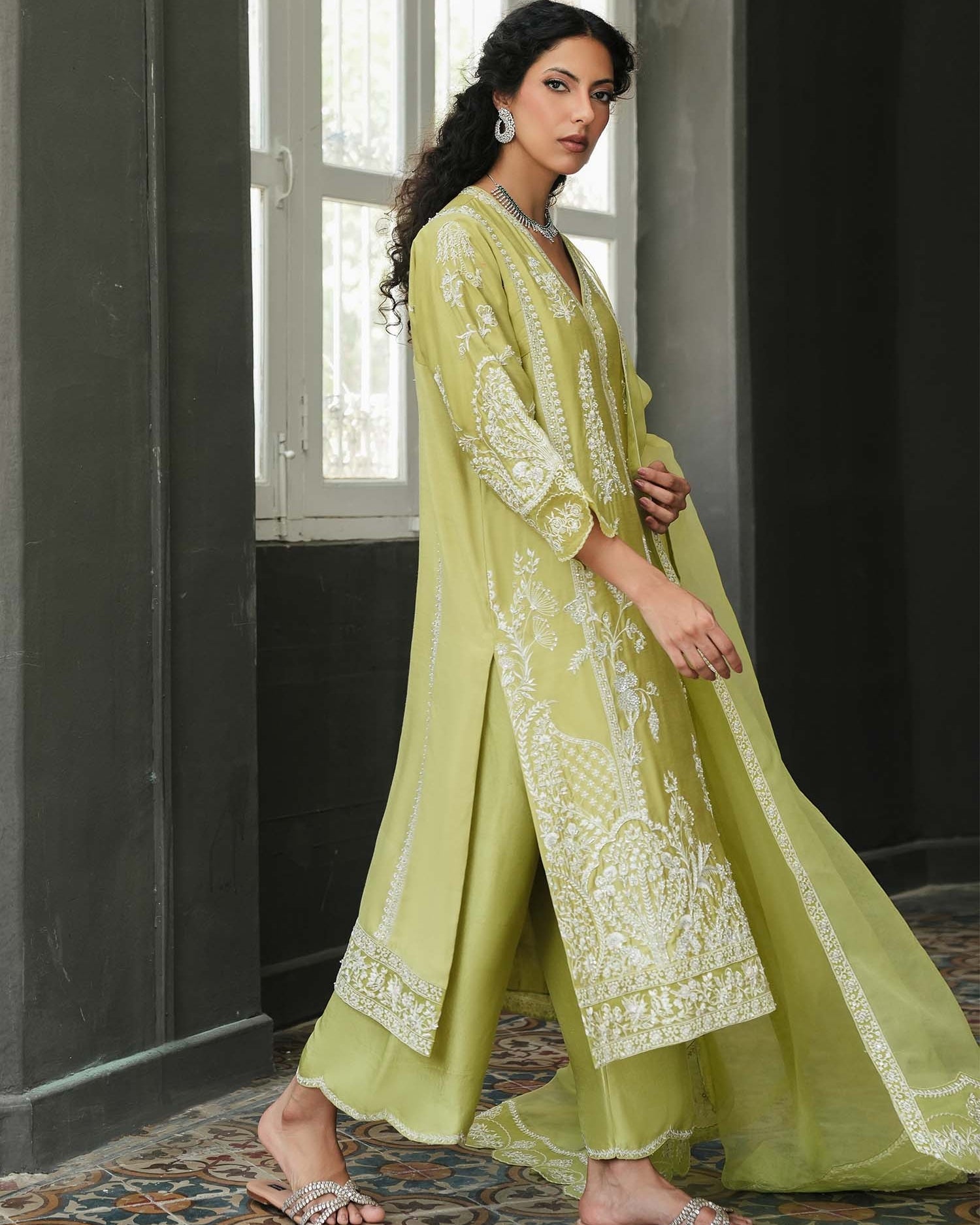Raya Izaar & Dupatta Set