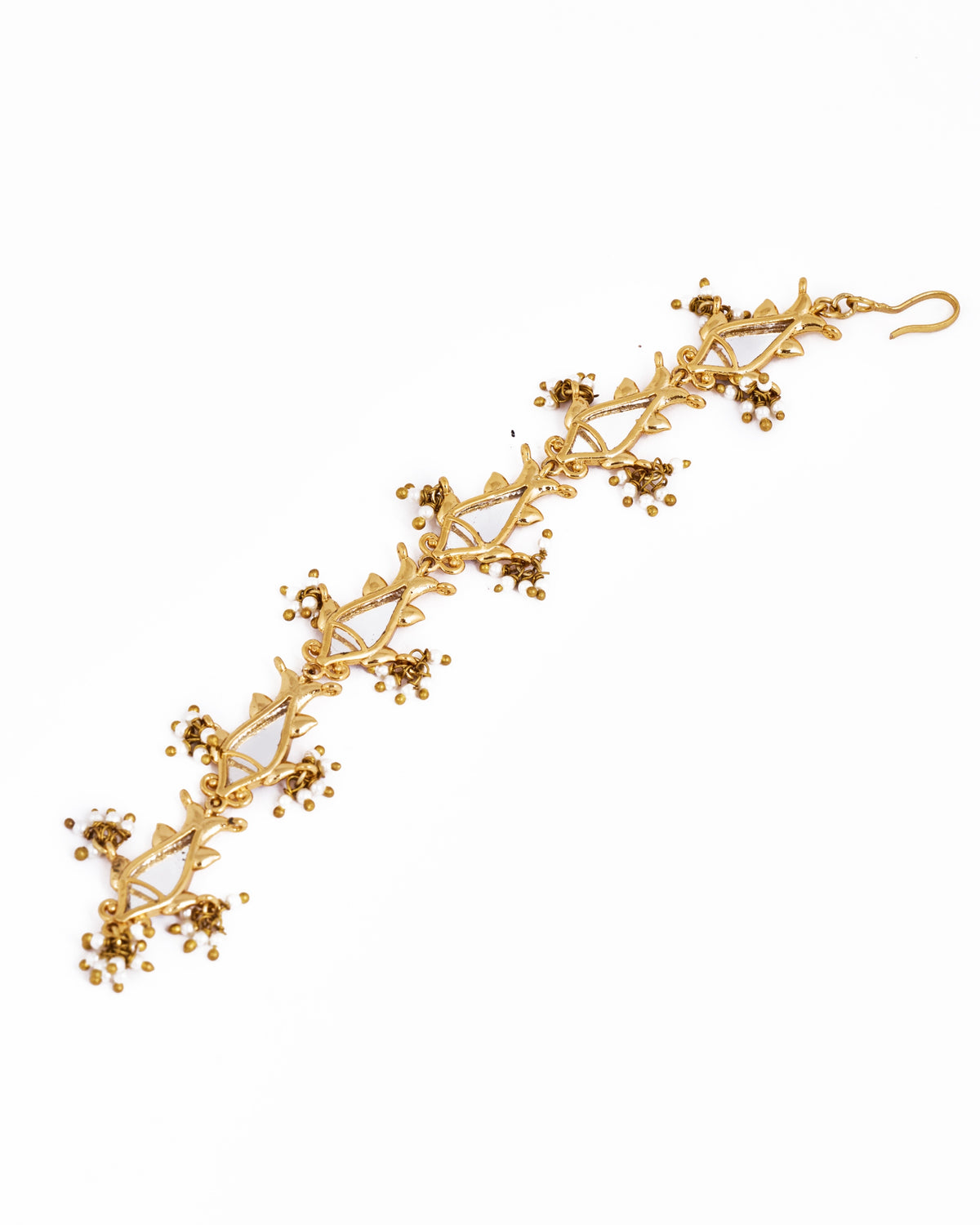 Darpan Meen Maangtika