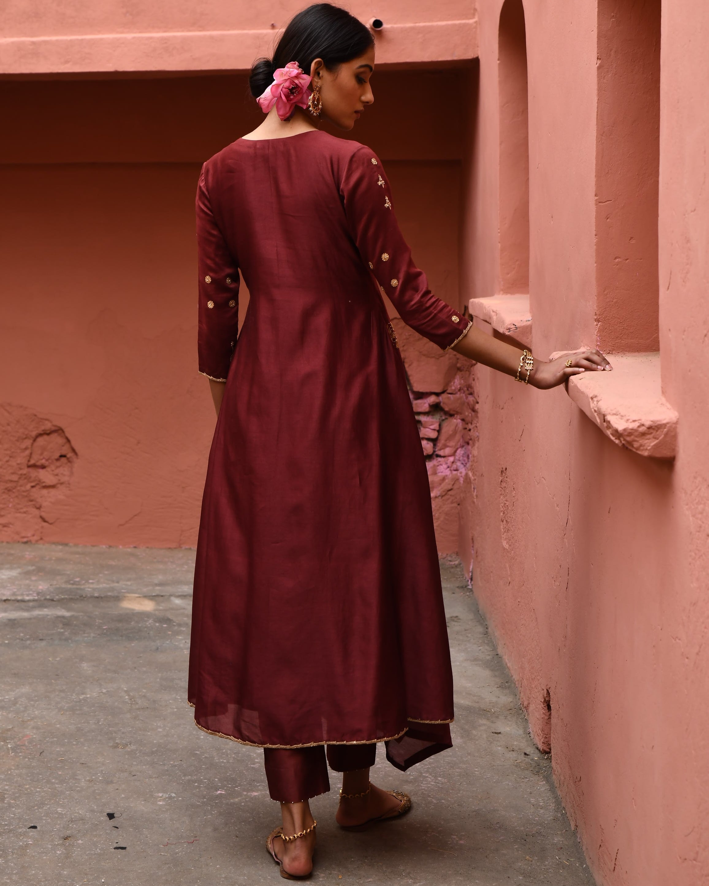 Mahogany Hand Embroidered Cross Over Set