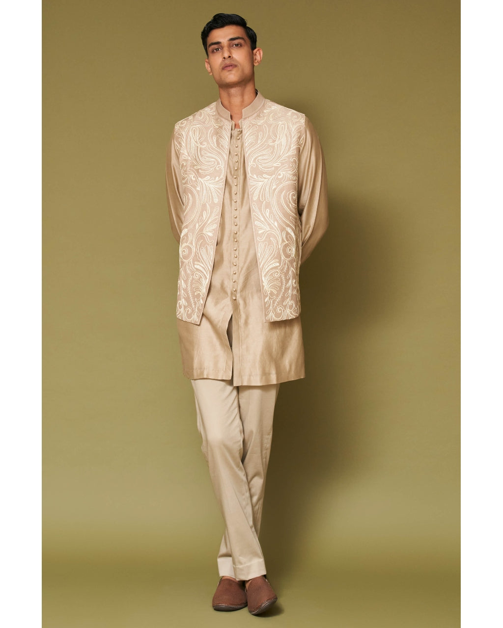 Sand Dori Embroidered Bundi Set with Potli Button Kurta