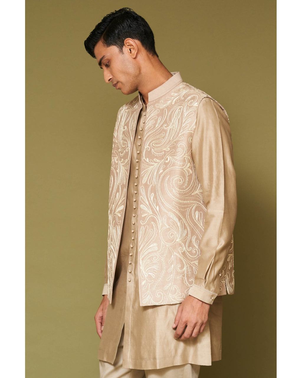 Sand Dori Embroidered Bundi Set with Potli Button Kurta