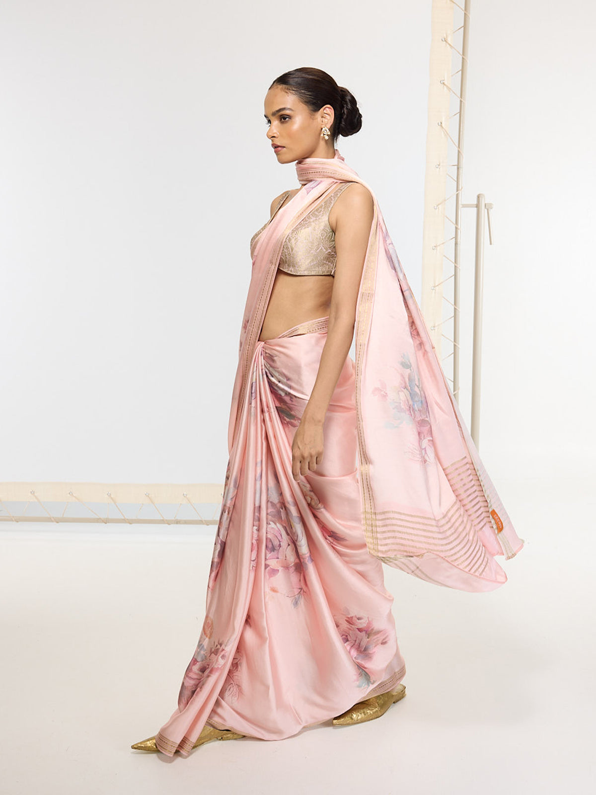 Handwoven Rose Quartz Printed Sari