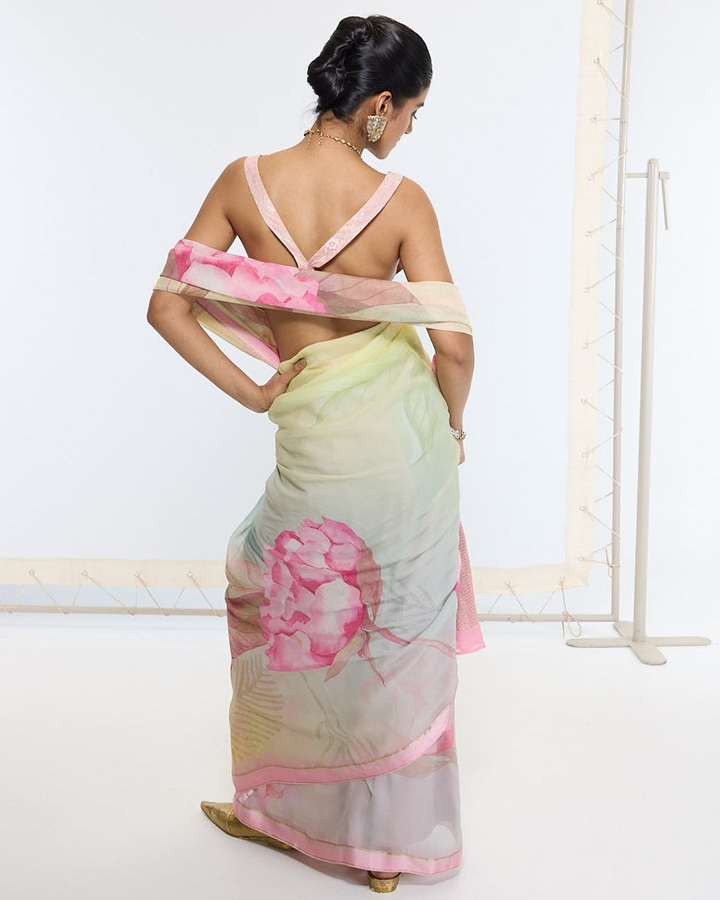 Handwoven Banana Cream Printed Sari