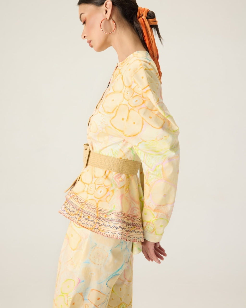 Astrid blouse with roux trousers