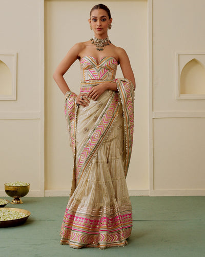Zehn Sari Set