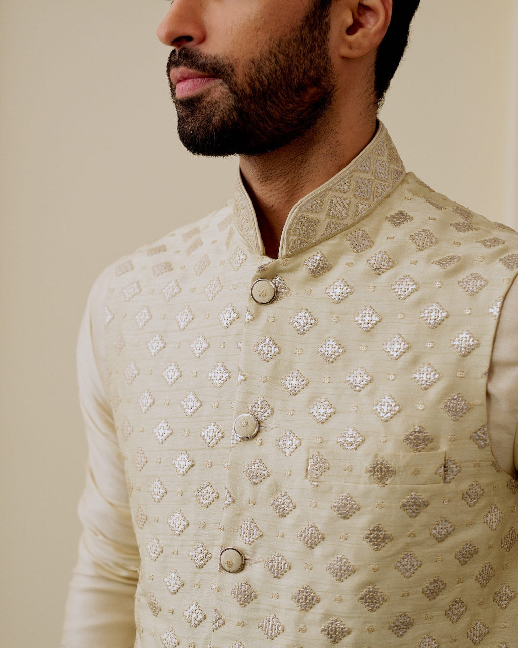 Ayush Ivory Bandi Set