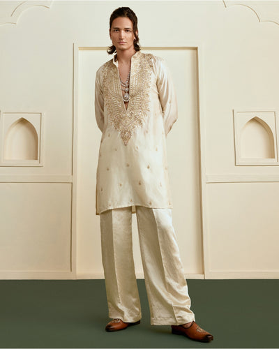Pranav Kurta Set