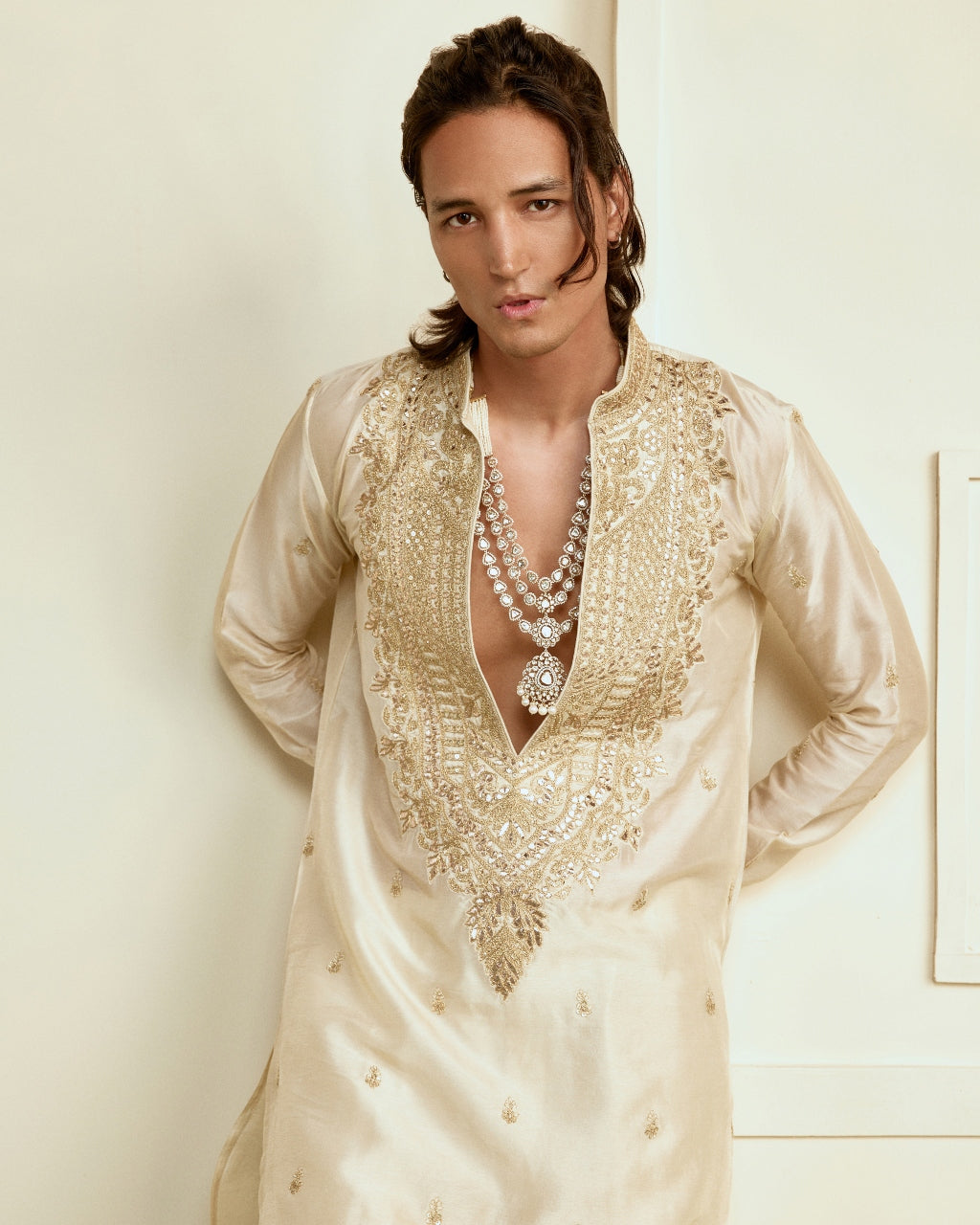 Pranav Kurta Set
