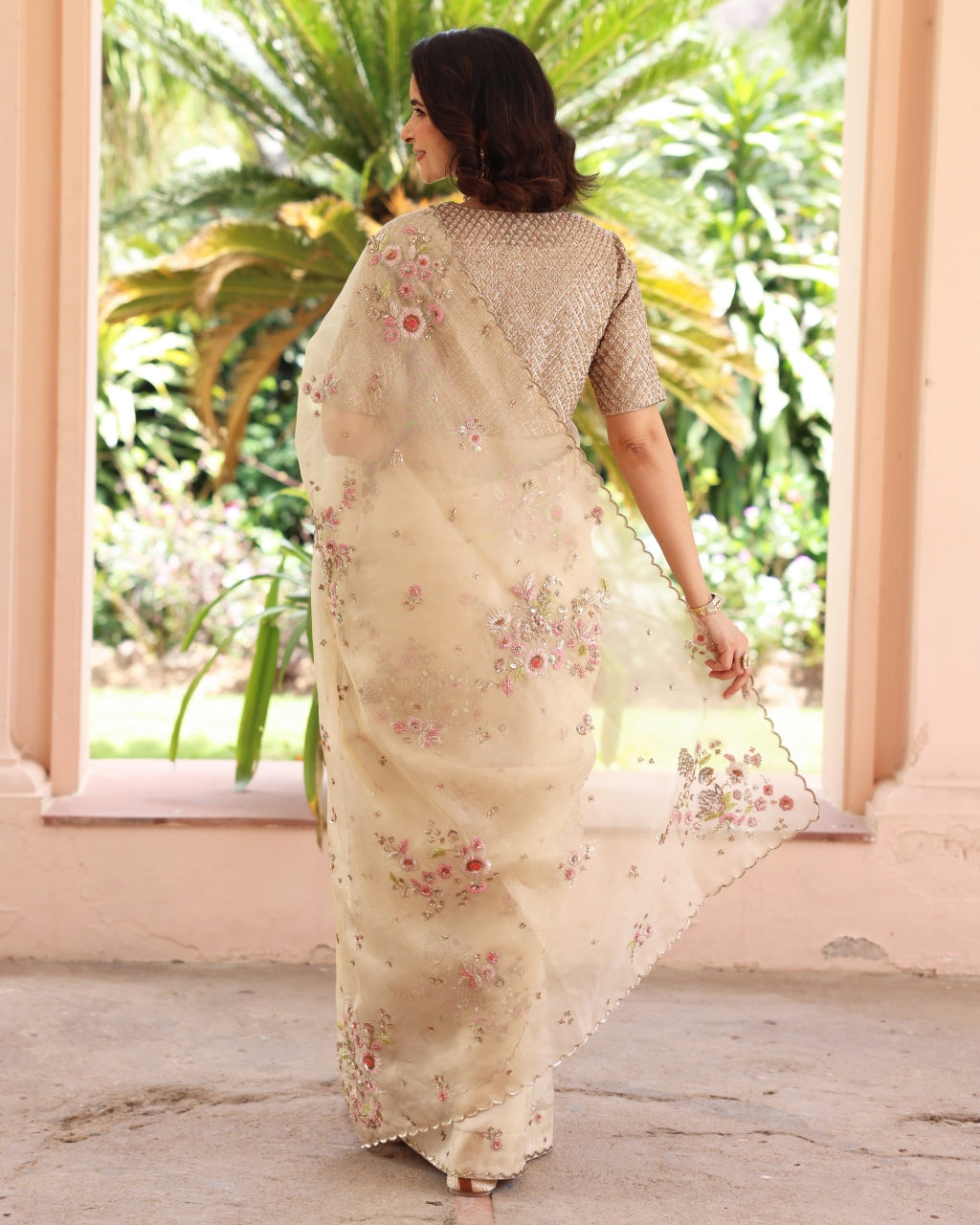 Gold Nafees Sari