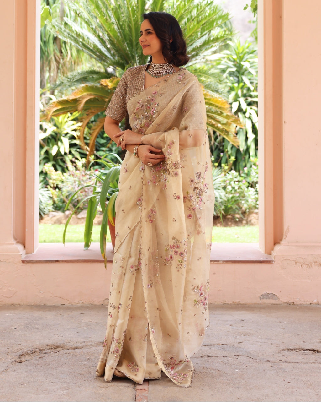 Gold Nafees Sari