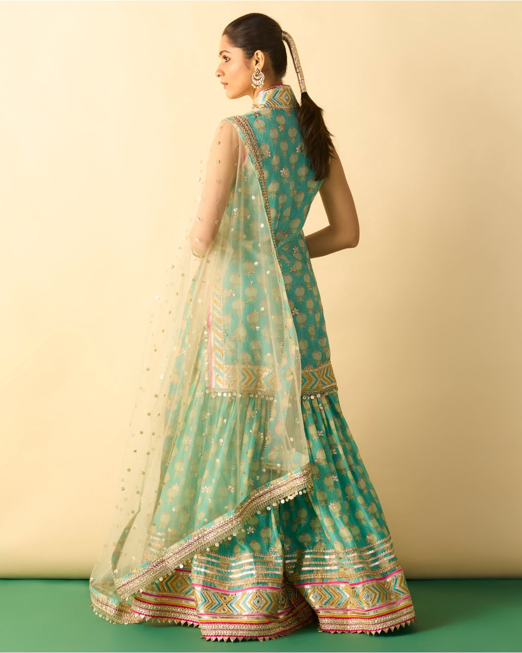 Aarvi Sharara Set