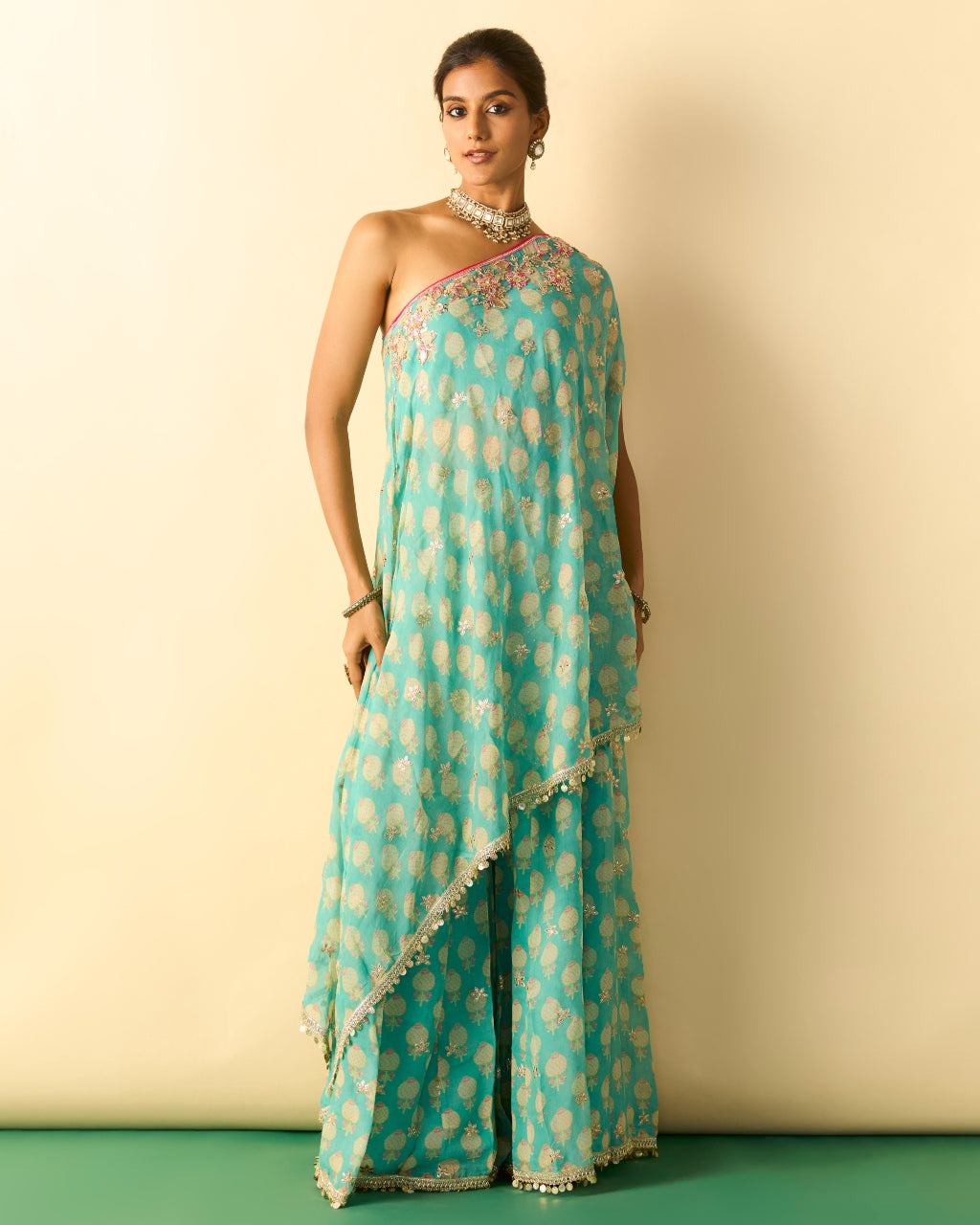 Dia One Shoulder Set