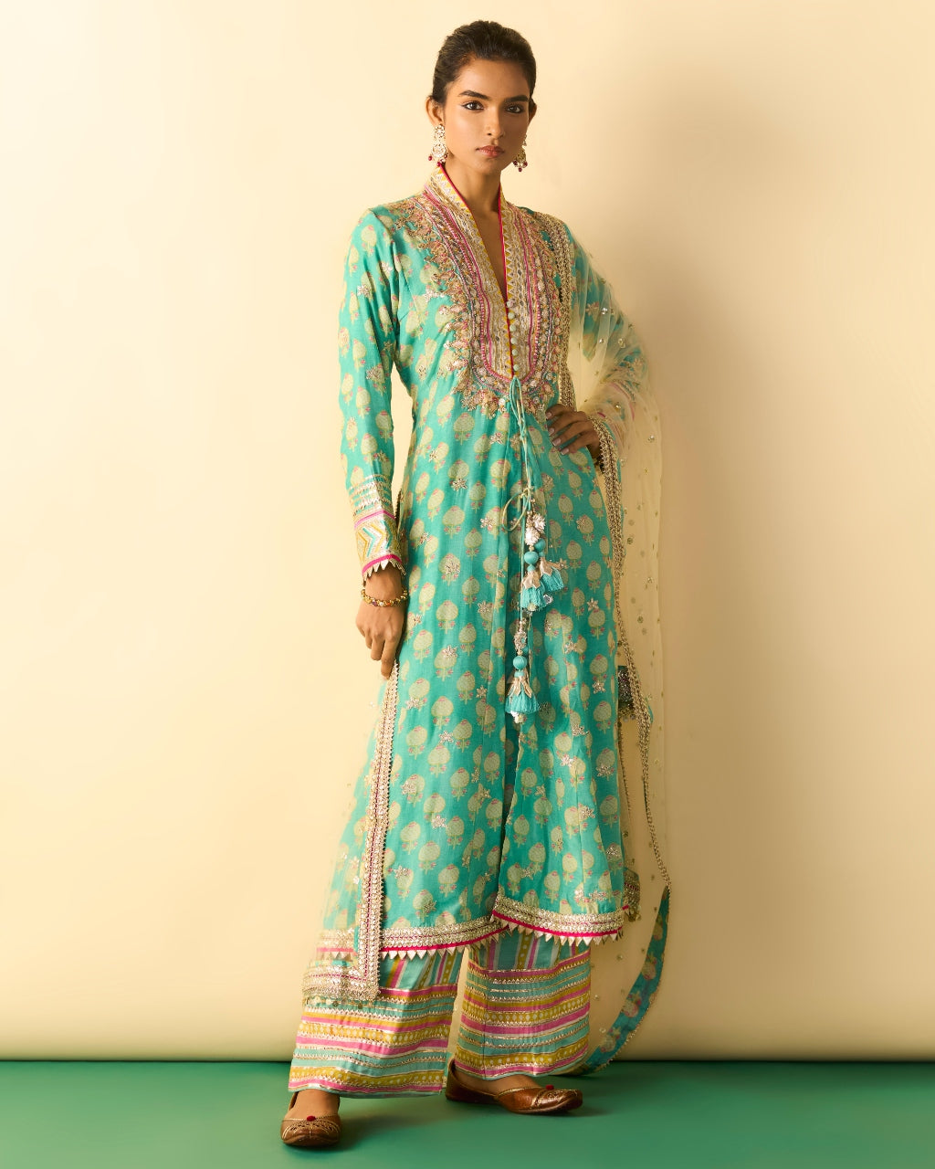 Binita Pallazo Set