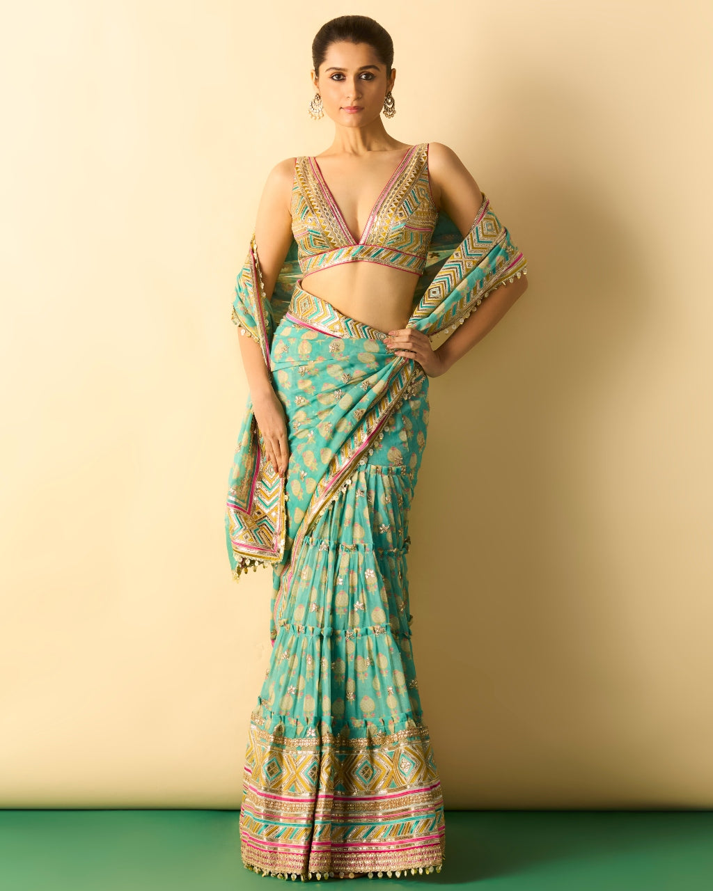 Jasleen Sari Set