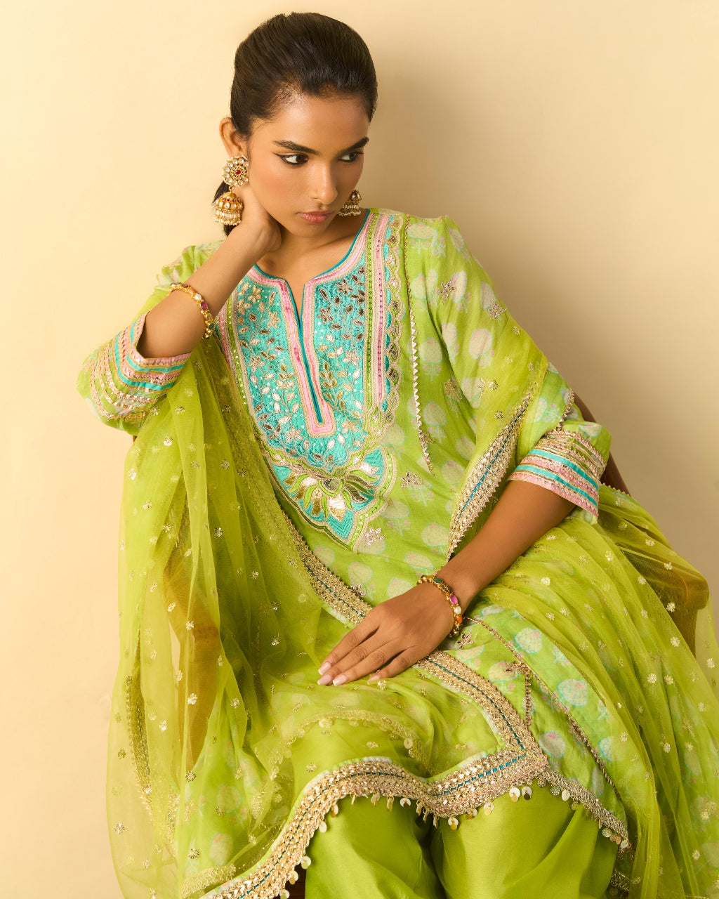 Green Anvi Farshi Set