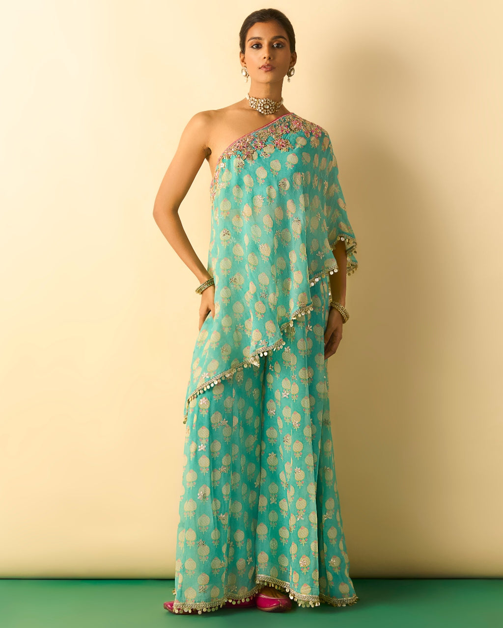 Chhavi One Shoulder Set