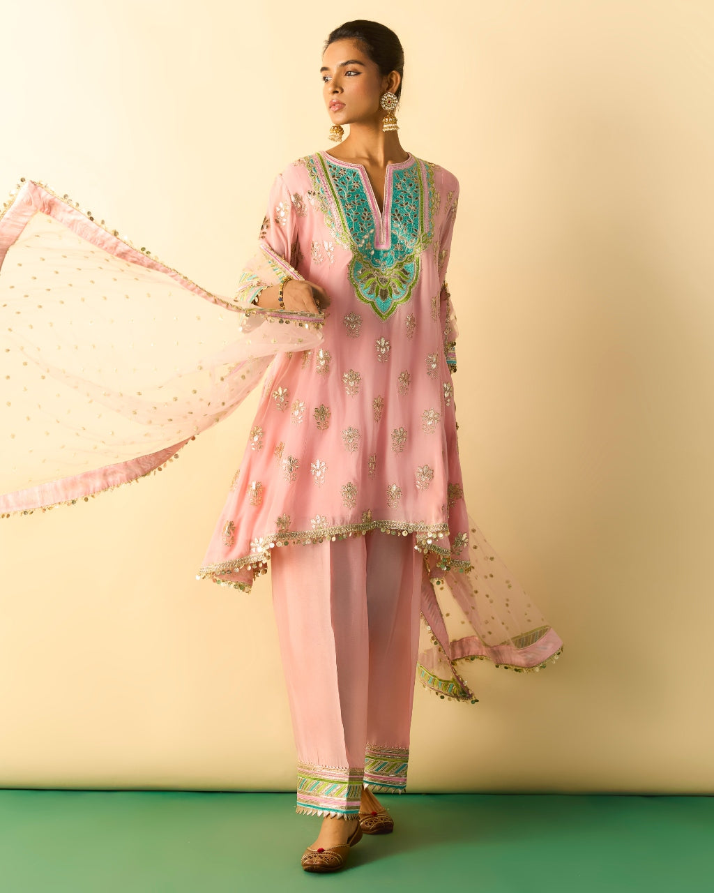 Zarnish Farshi Set