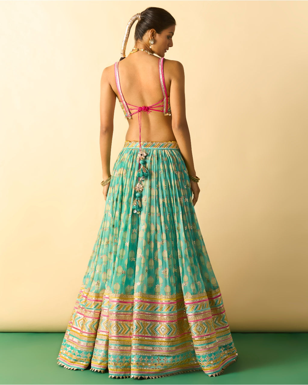 Mannat Lehenga Set