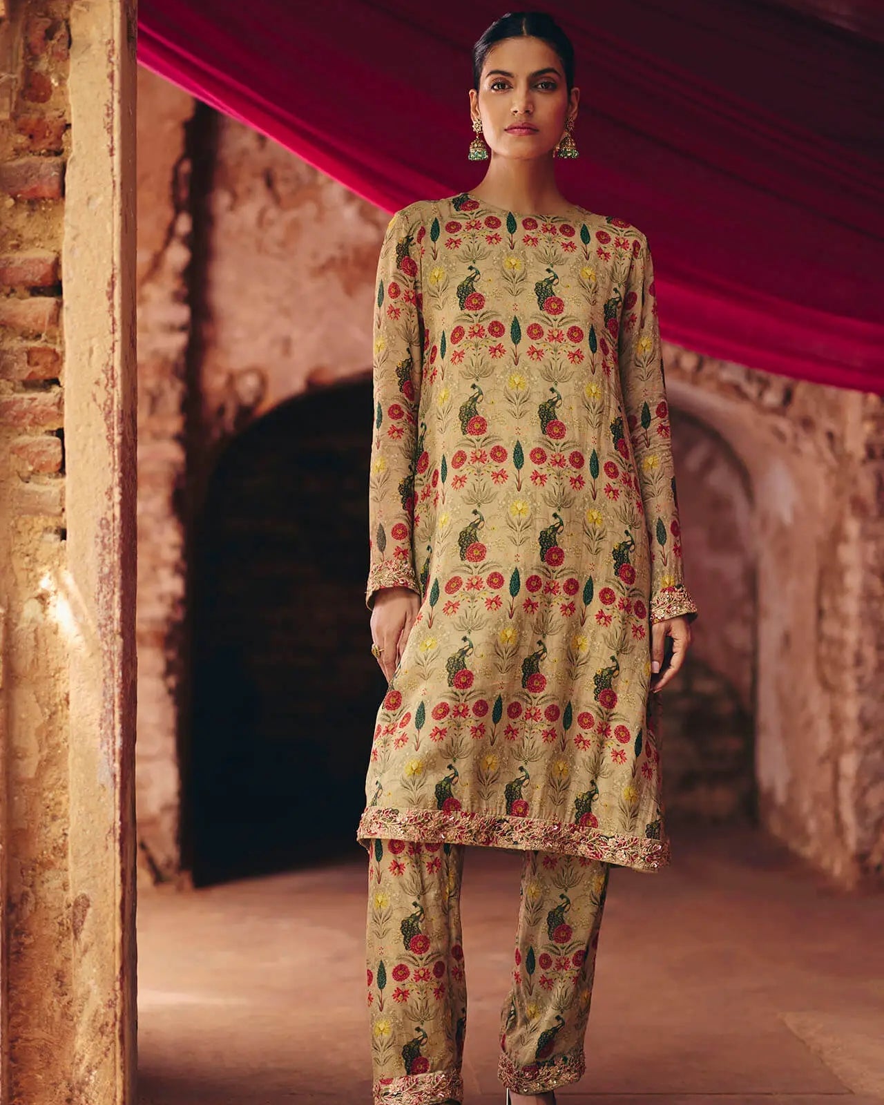 Grey Peacock Kurta – Pant Set With Duppata